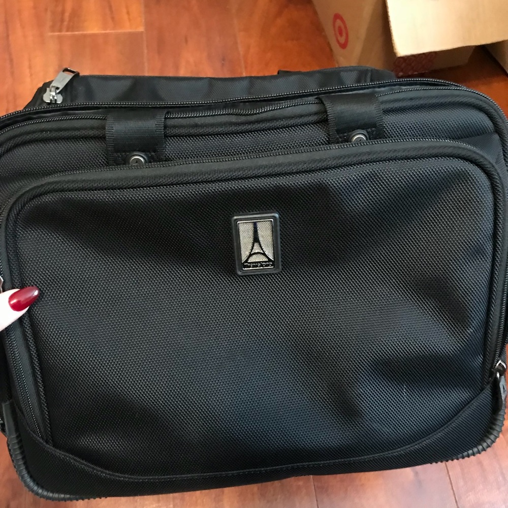 Flight attendant Travel Pro Tote (Almost New!!)